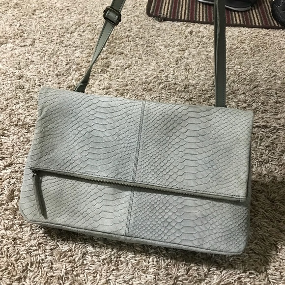 NWOT CHINESE LAUNDRY KARLINA FOLDOVER CROSSBODY - Picture 4 of 8